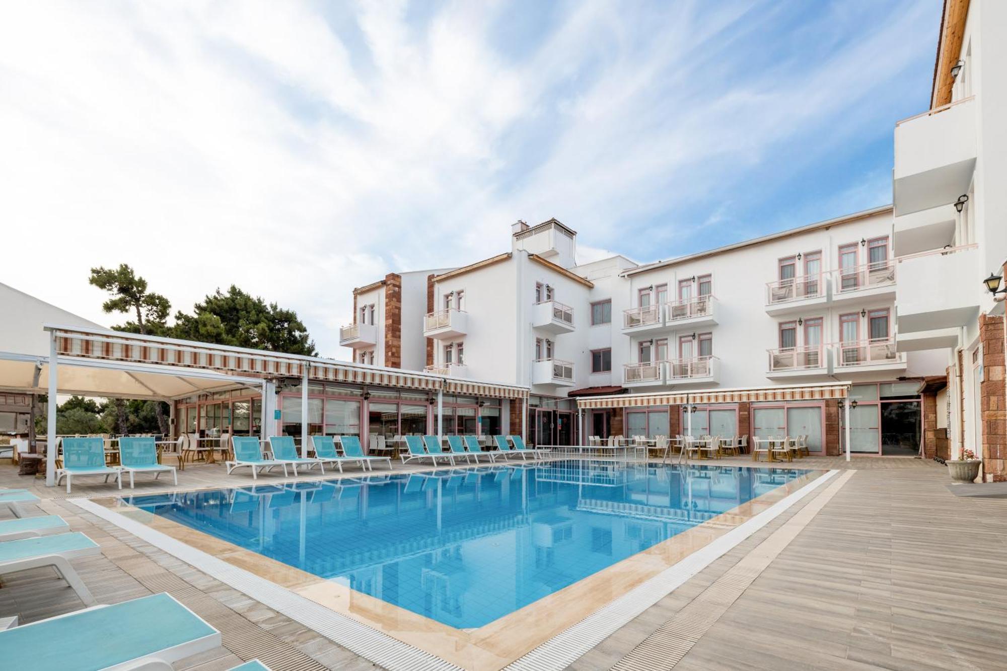 Hanedan Beach Hotel Foca Kültér fotó